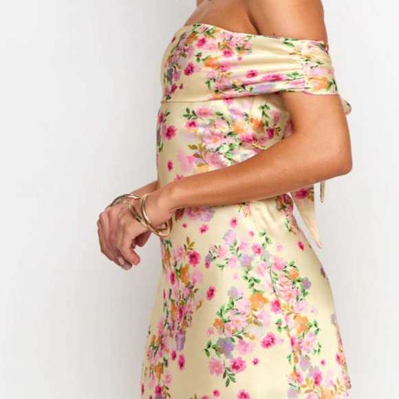 Off the Shoulder Floral Mini Dress - Size 4 - Picture 2 of 3